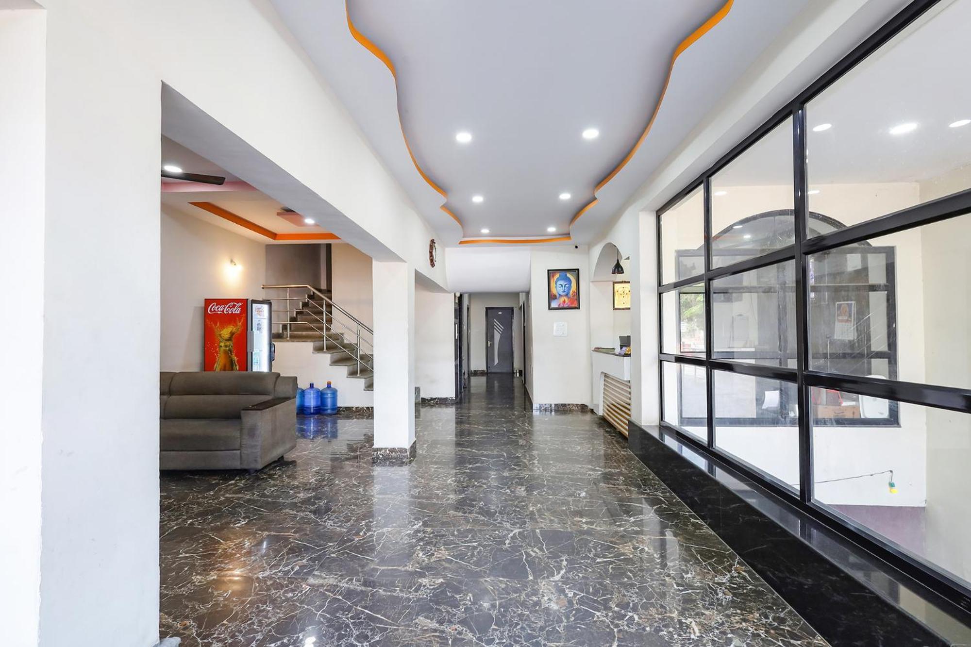 Hotel Capital O Lakshmi Residency Tirupati Zewnętrze zdjęcie