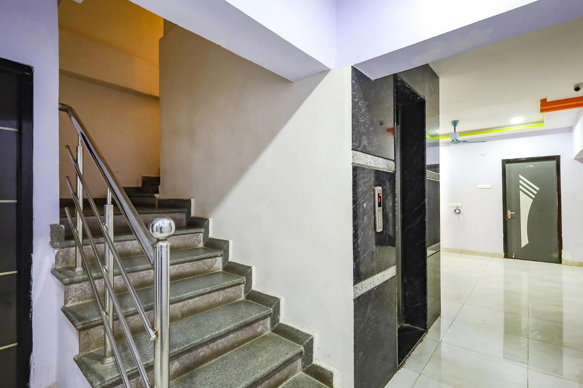 Hotel Capital O Lakshmi Residency Tirupati Zewnętrze zdjęcie