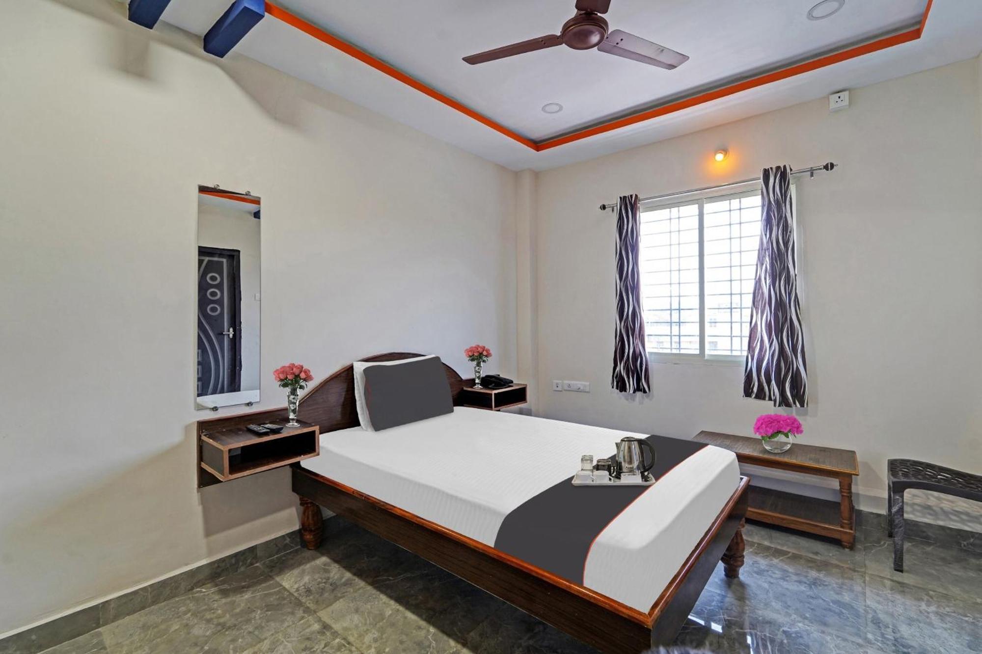 Hotel Capital O Lakshmi Residency Tirupati Zewnętrze zdjęcie