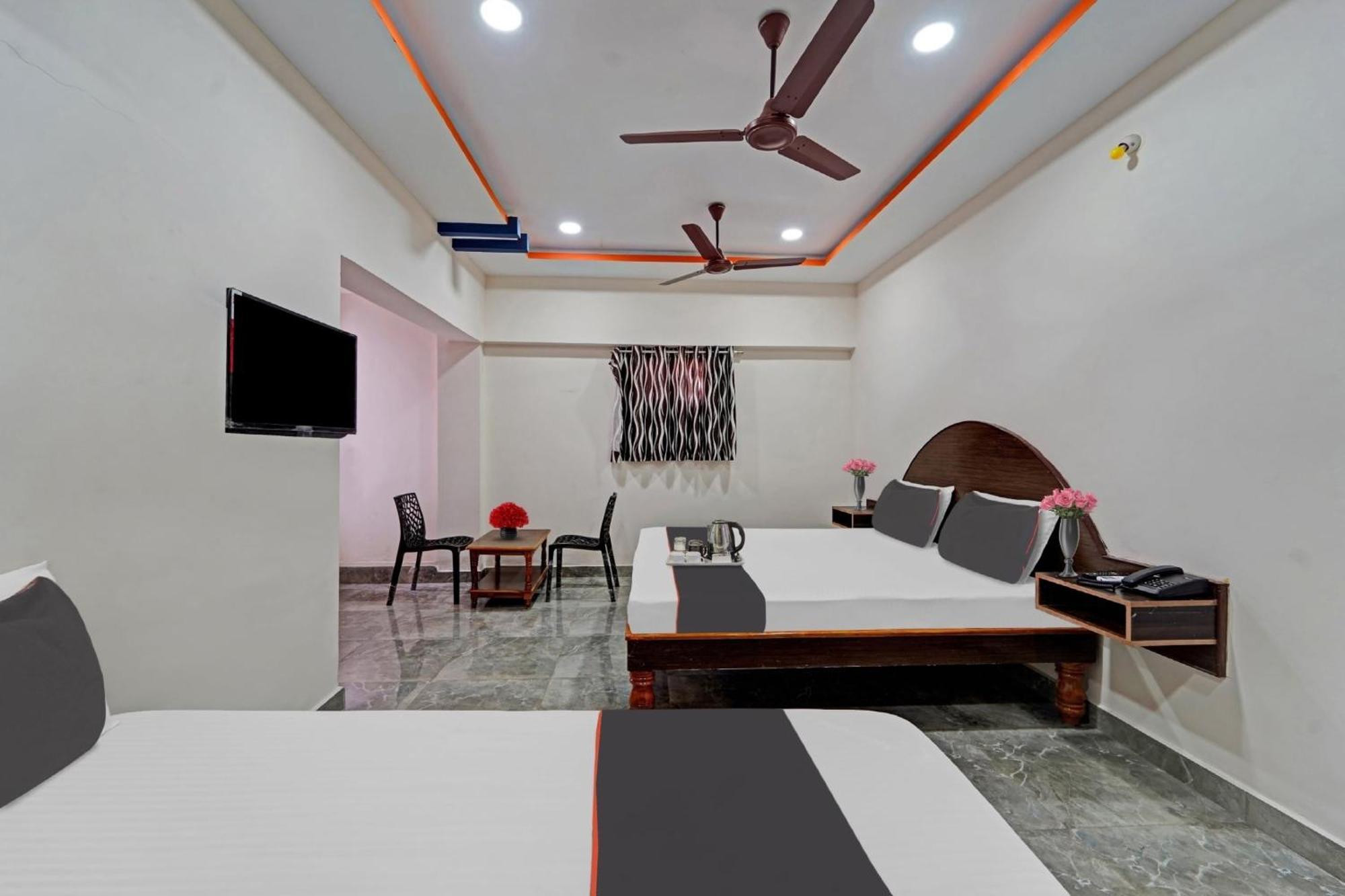 Hotel Capital O Lakshmi Residency Tirupati Zewnętrze zdjęcie